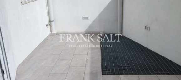 2 bedrooms Apartment in Zurrieq, Malta No. 8243 10