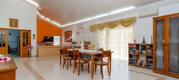 4 bedrooms House in Almada, Portugal No. 17438 15