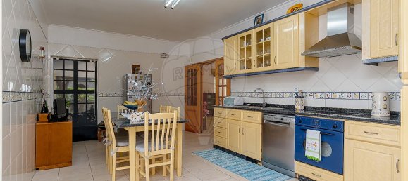 4 bedrooms House in Almada, Portugal No. 17438 14