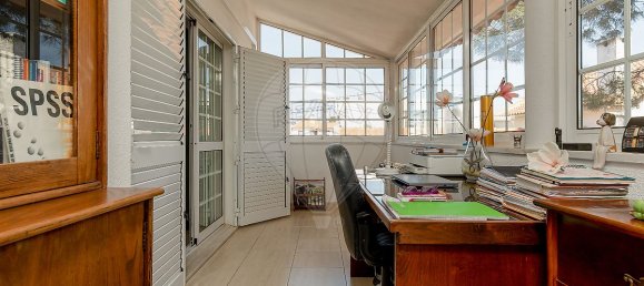 4 bedrooms House in Almada, Portugal No. 17438 3