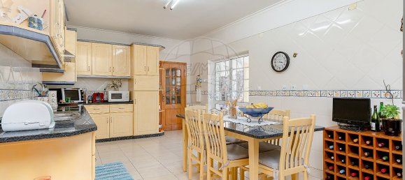 4 bedrooms House in Almada, Portugal No. 17438 13