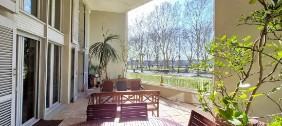 3 Schlafzimmer Doppelhaus in Bordeaux, France, Nr. 351022 2