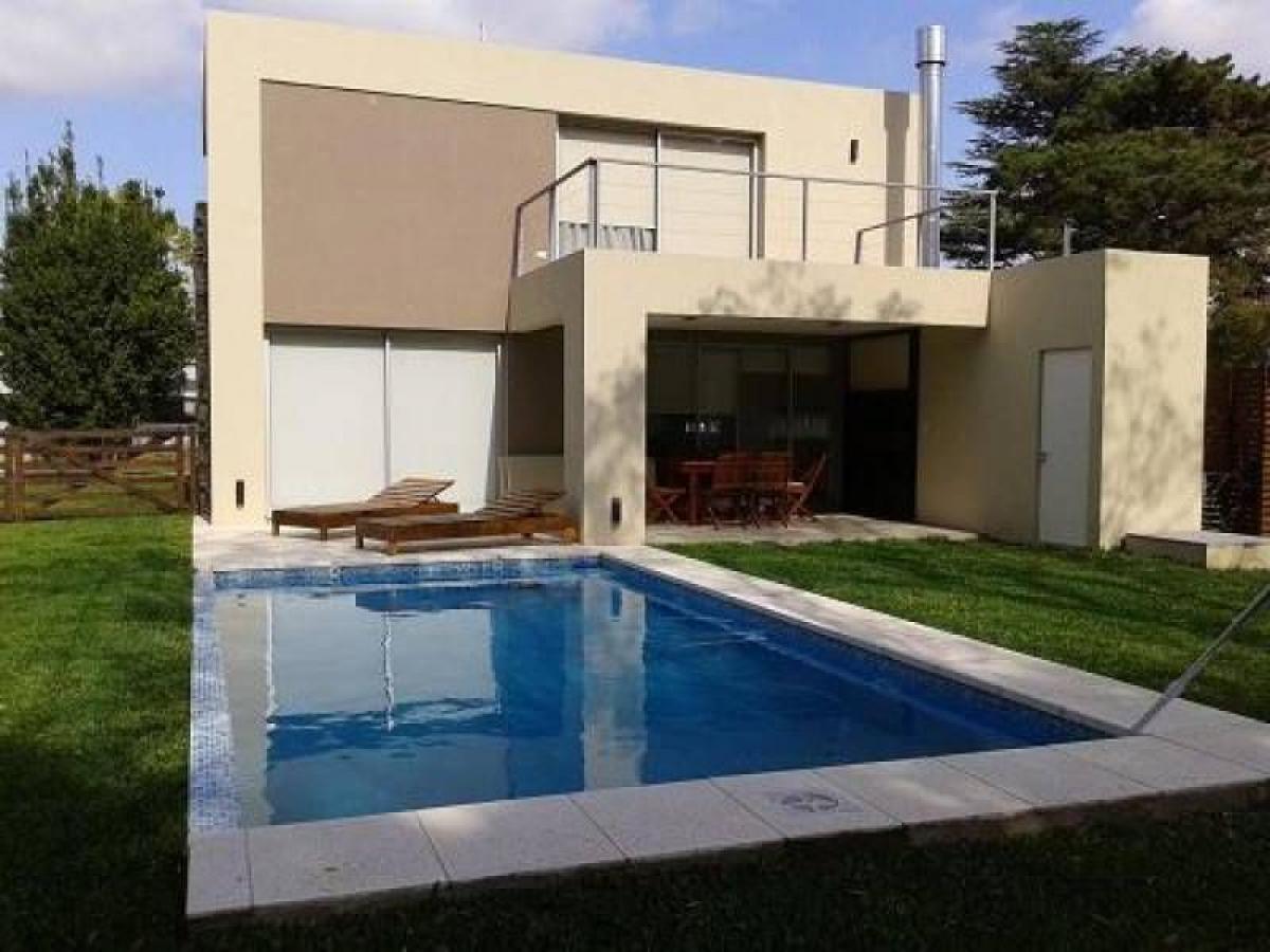 3 bedrooms House in Pilar, Argentina No. 97986