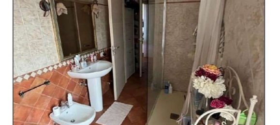 Квартира с 4 комнатами в Ломанья, Италия № 5224 10