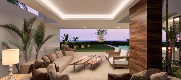 4 bedrooms Villa in Marbella, Spain No. 26669 2