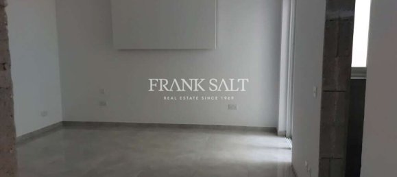 Maisonette de 3 dormitorios en Attard, Malta No. 2221 5