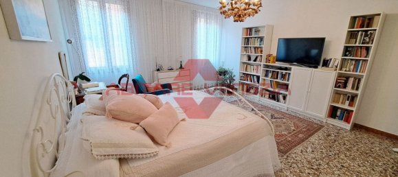 4 rooms Apartment in Venice, Italy No. 59709 29