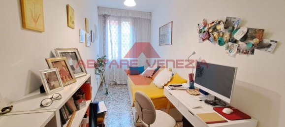 4 rooms Apartment in Venice, Italy No. 59709 12