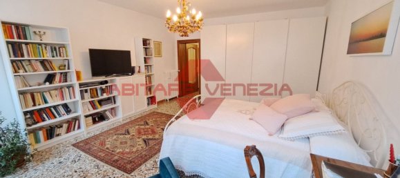 4 rooms Apartment in Venice, Italy No. 59709 8