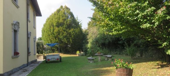 Villa de 8 divisões em Merate, Italy N.º 198599 2