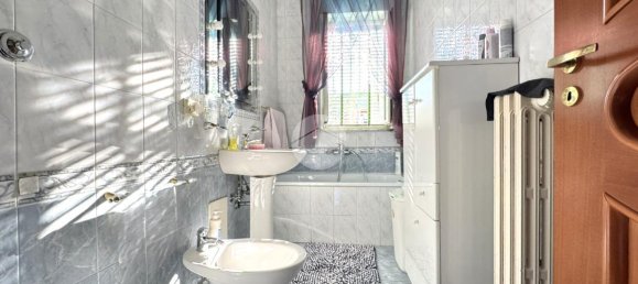 3 rooms Apartment in Naples, Italy No. 230942 13