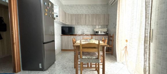 3 rooms Apartment in Naples, Italy No. 230942 6