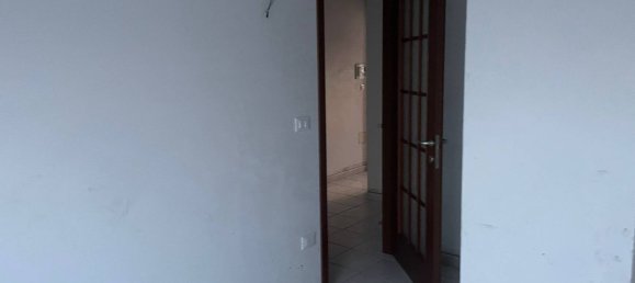 2 bedrooms Apartment in Moncalieri, Italy No. 44351 4