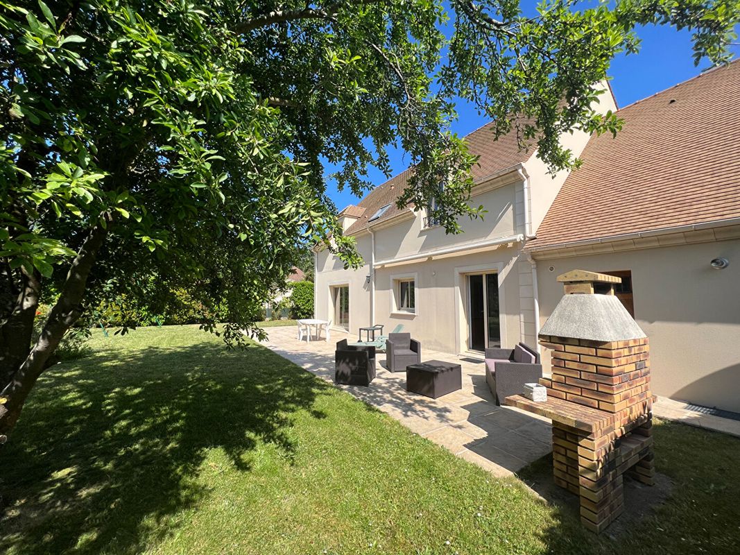 5 Schlafzimmer Haus in Le Mesnil-le-Roi, France, Nr. 181598