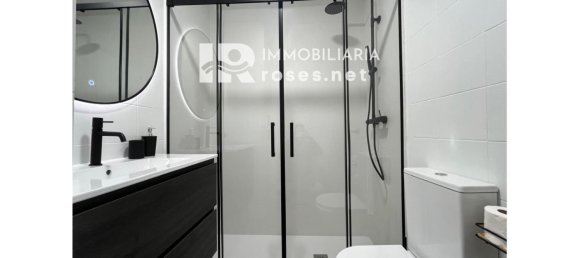 Apartamento de 2 dormitorios en Empuriabrava, Spain No. 22182 12