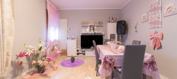 3 rooms Villa in Padua, Italy No. 60998 6