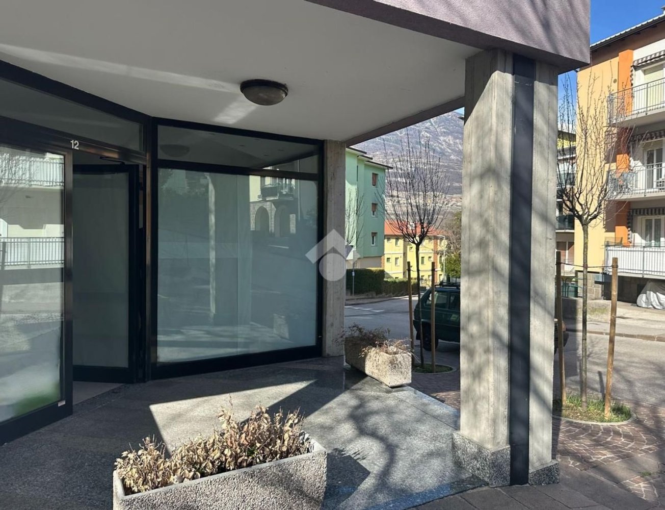 Propiedad comercial en Rovereto, Italy 48 m² No. 277935