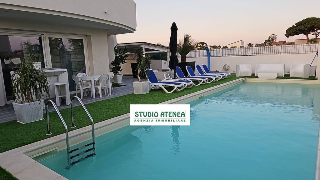 3 bedrooms Villa in Porto Empedocle, Italy No. 334984