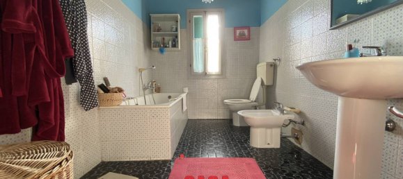 Дом с 4 спальнями в Борго Венето, Италия № 176994 17