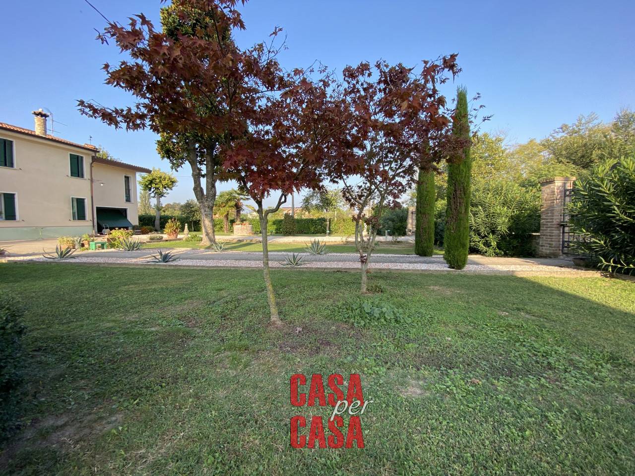 Дом с 4 спальнями в Борго Венето, Италия № 176994