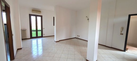 3-Zimmer Wohnung in Modena, Italy, Nr. 167213 2
