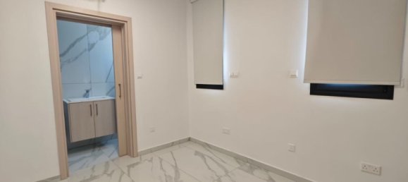 2 chambres appartement à vendre à Larnaka, Cyprus № 174614 5