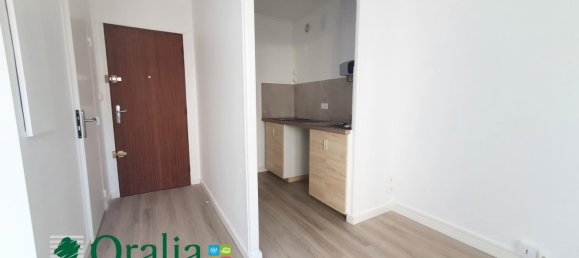 1 bedroom Apartment in Grenoble, France No. 201168 3