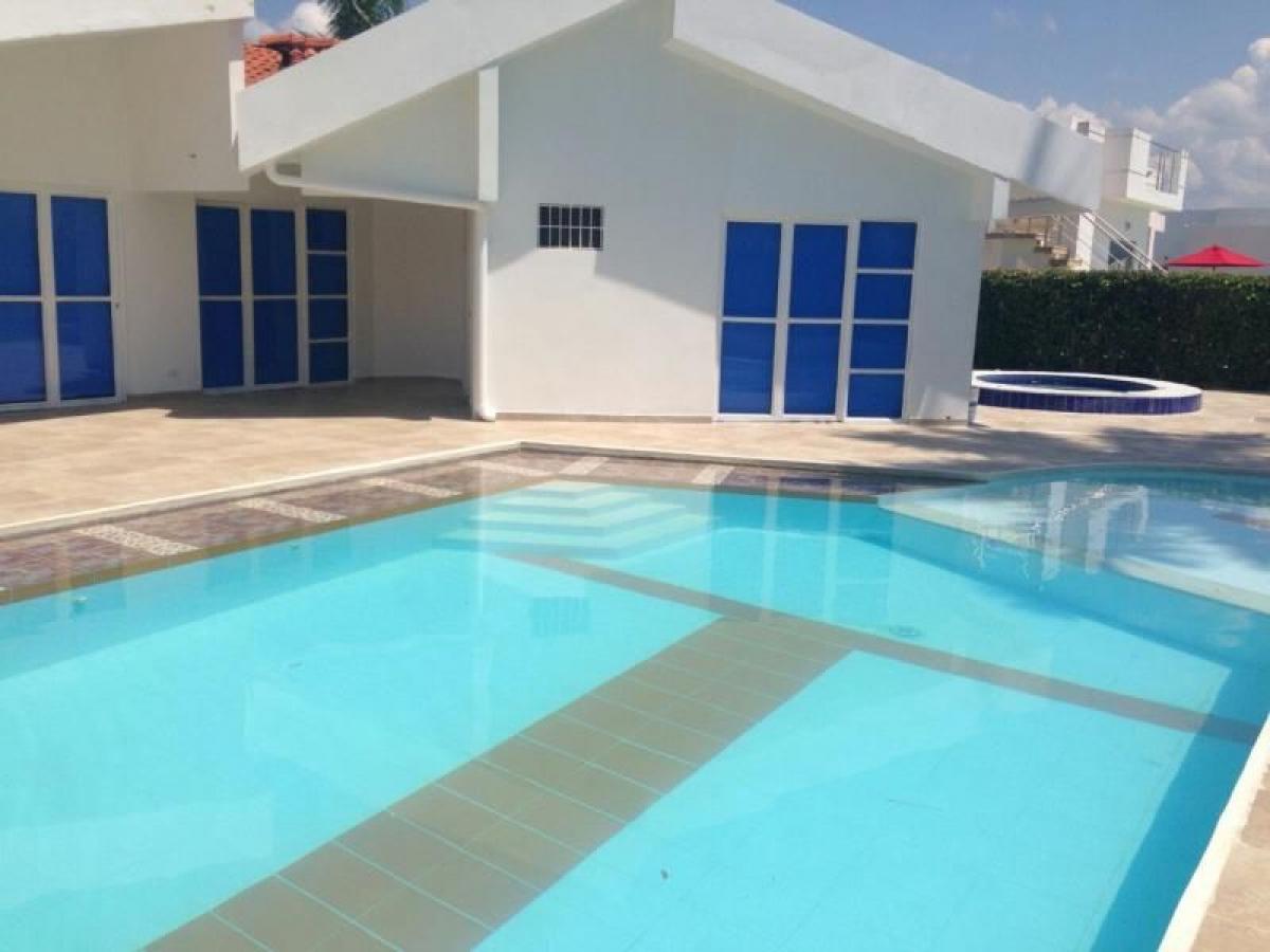 Casa de 4 dormitorios en Cundinamarca, Colombia No. 5176