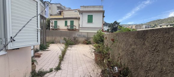 Apartamento de 6 habitaciónes en Messina, Italy No. 227994 3