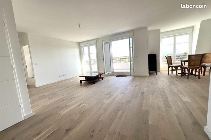 Apartamento de 2 dormitorios en Gagny, France No. 356401