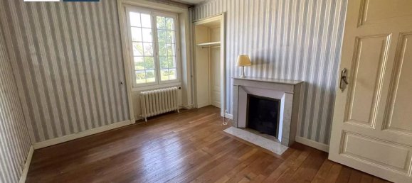 Casa de 5 dormitorios en Villers-Cotterets, France No. 242713 5