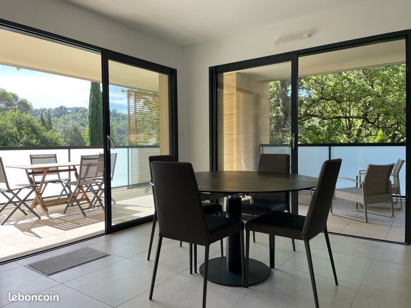 3 bedrooms Apartment in Aix-en-Provence, France No. 360979