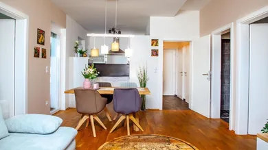 Квартира с 3 комнатами в Фельдбах, Австрия № 160693