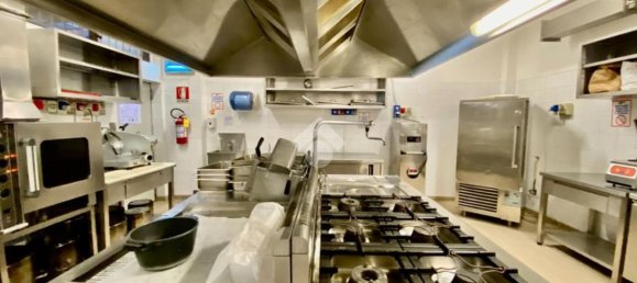 عقار تجاري في Aosta, Italy 230متر مربع رقم 201629 9