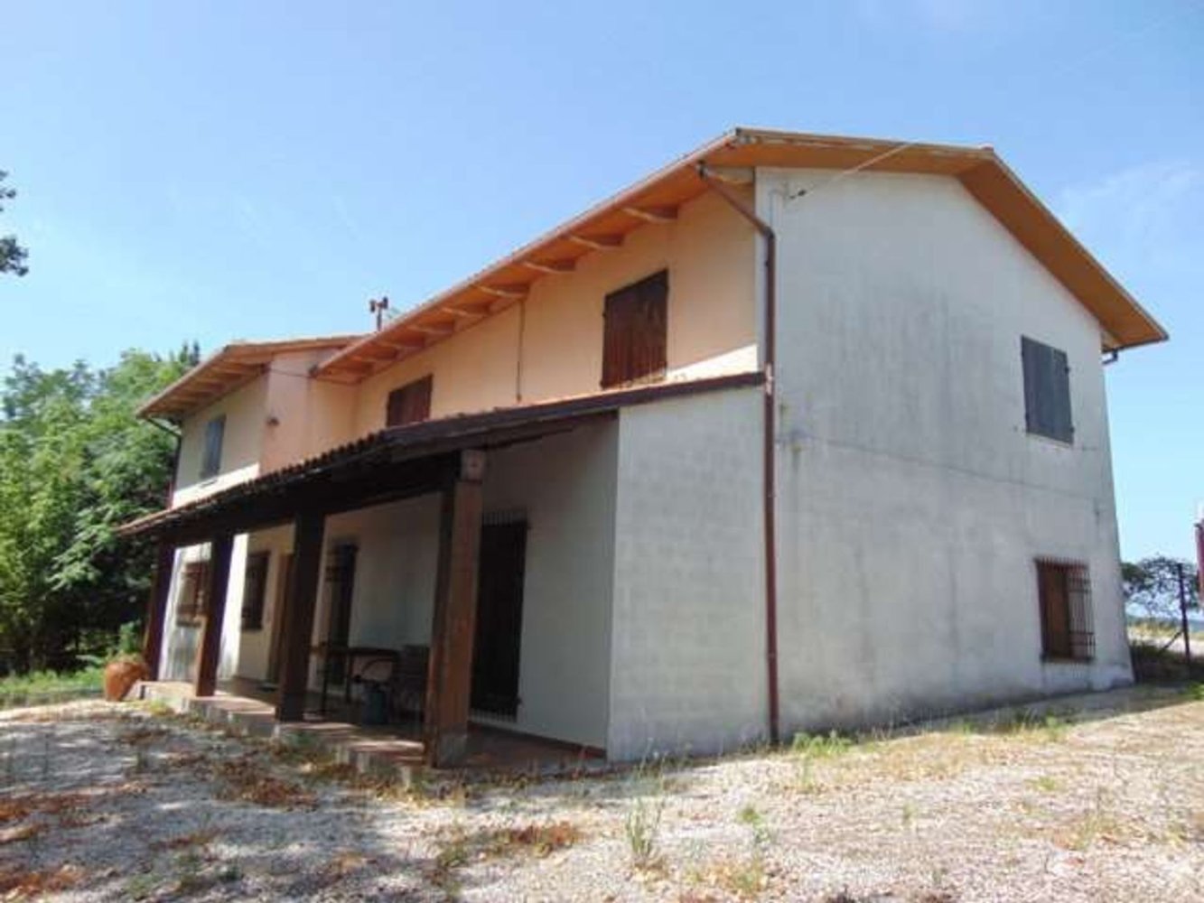 Casa de 10 habitaciónes en Belvedere Ostrense, Italy No. 140200