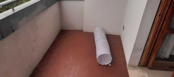 Apartamento de 4 dormitorios en Reggio Emilia, Italy No. 325567 9