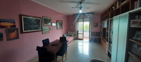 Apartamento de 4 dormitorios en Reggio Emilia, Italy No. 325567 6