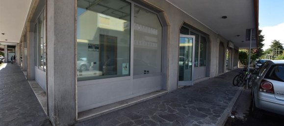 250m² Office in San Donà di Piave, Italy No. 318703 8