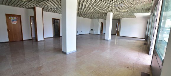 250m² Office in San Donà di Piave, Italy No. 318703 3