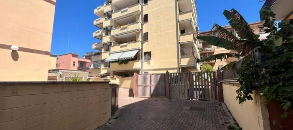 Apartamento de 3 divisões em Ladispoli, Italy N.º 270346 3