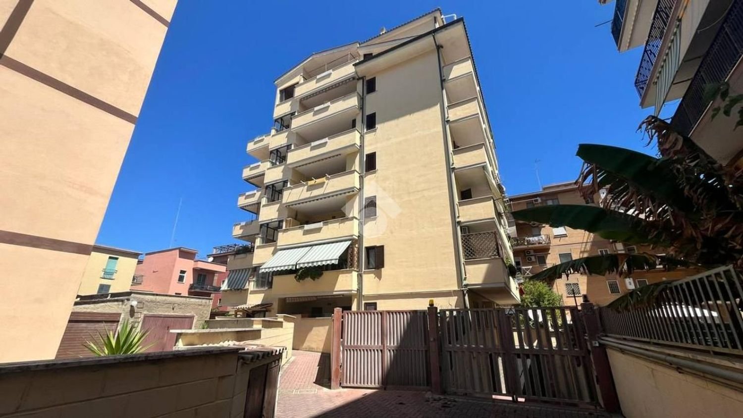 Apartamento de 3 divisões em Ladispoli, Italy N.º 270346