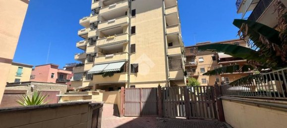 Apartamento de 3 divisões em Ladispoli, Italy N.º 270346 2