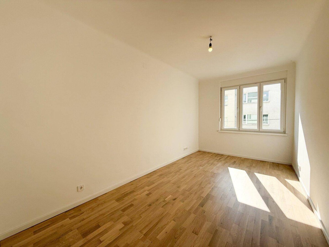 Apartamento de 3 divisões em Wahring, Austria N.º 177050