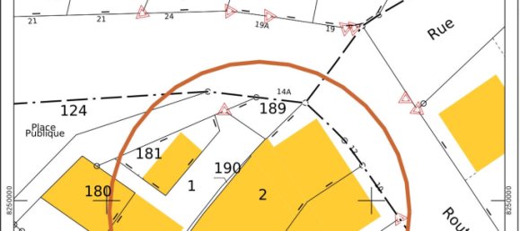 1000m² Building in Hettange-Grande, France No. 161281 2