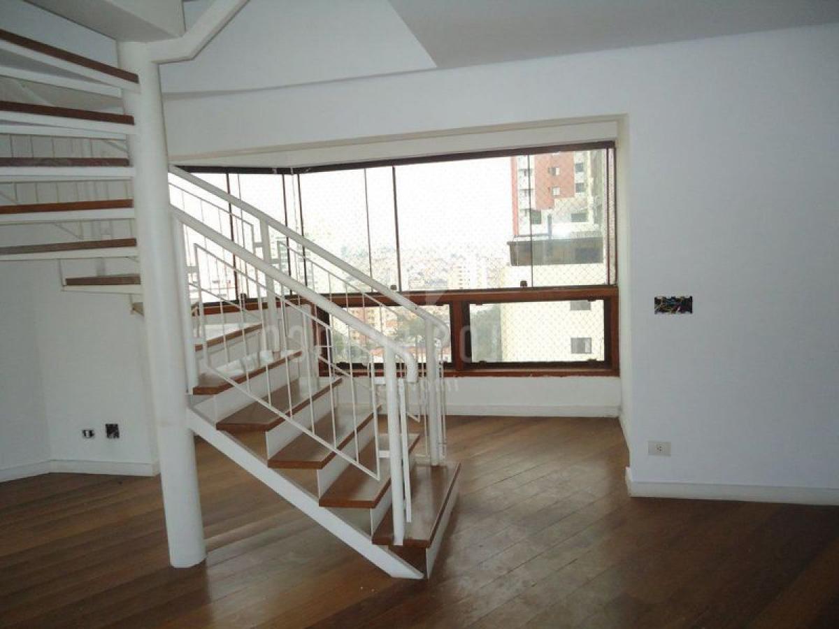 Casa de 3 dormitorios en Sao Paulo, Brazil No. 593568