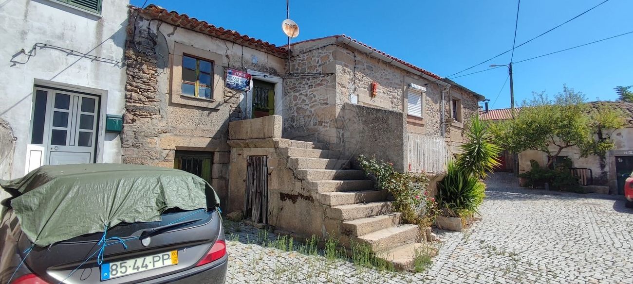 2 غرف نوم منزل في Escalhao, Portugal رقم 22383