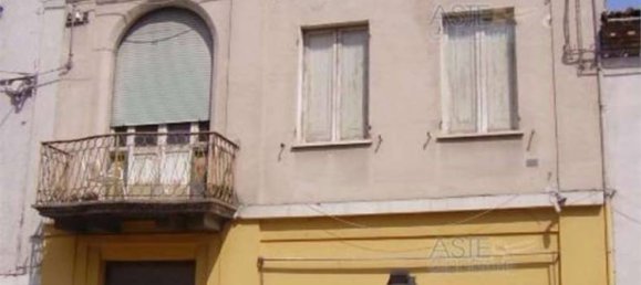 4 bedrooms House in Sant'Egidio alla Vibrata, Italy No. 271095 2