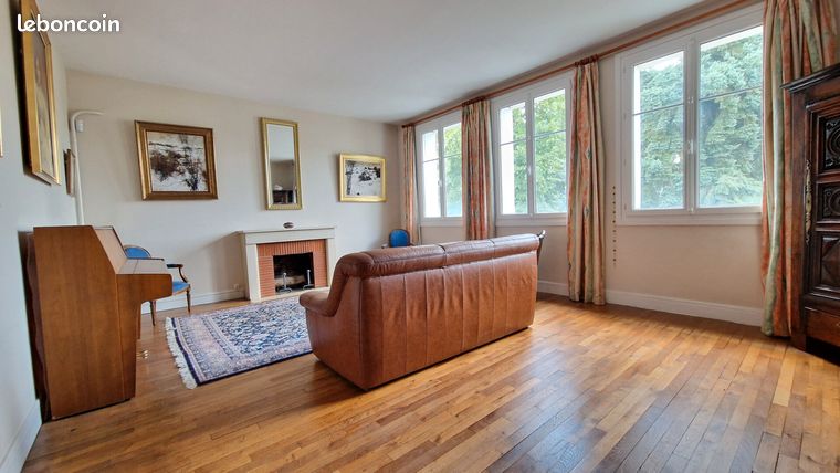 Квартира с 3 спальнями в Тур, Франция № 314500