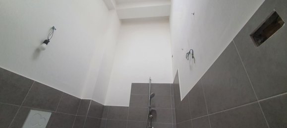 3 rooms Apartment in Forino, Italy No. 227563 14