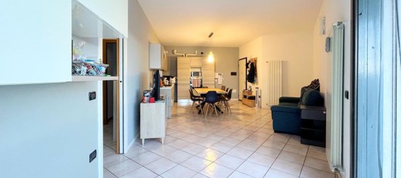 4-salle Appartement à Castiglione delle Stiviere, Italy No. 338425 5